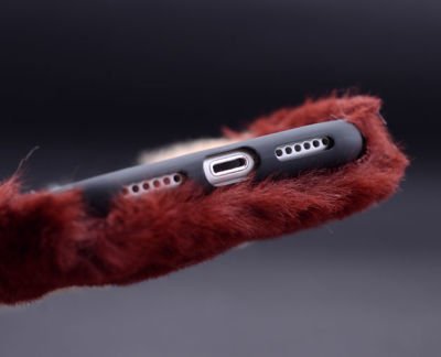 Apple iPhone X Kılıf Patinda Kulaklı Peluş Kapak
