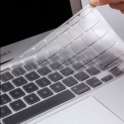 Apple Macbook 13' Pro Touch Bar A1706 Patinda Klavye Koruyucu Şeffaf Silikon Ped