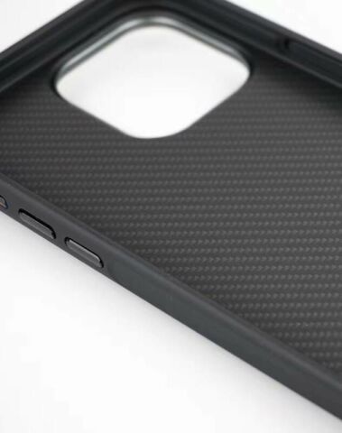 Apple iPhone 14 Kılıf Magsafe Şarj Özellikli Karbon Fiber Görünümlü Patinda Troy Kapak