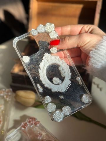 Hoops iPhone 16 Pro Max Elizabeth Özel Tasarım Kılıf