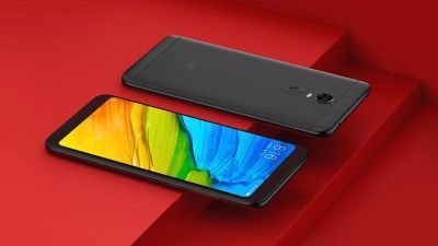 Xiaomi Redmi 5 Plus Patinda Kenarları Kırılmaya Dayanıklı Cam Ekran Koruyucu