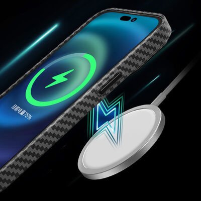 Apple iPhone 14 Pro Max Kılıf Wiwu Karbon Fiber Görünümlü Magsafe Wireless Şarj Özellikli Kabon Kapak