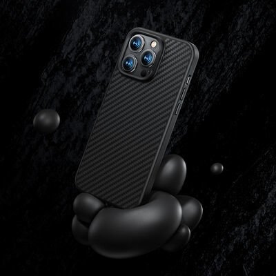 Apple iPhone 14 Plus Kılıf Karbon Fiber Benks Civilian Aramid Protective Kapak