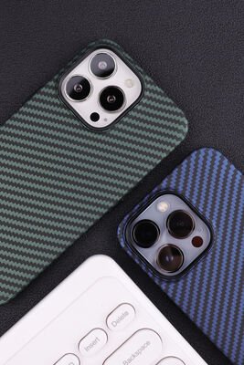 Apple iPhone 13 Pro Max Kılıf Karbon Fiber Tasarımlı Patinda Karbono Kapak